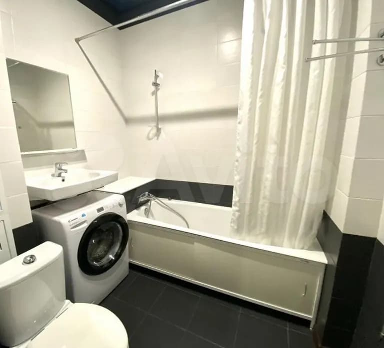 Продается 1-комн. квартира, 52 м² — фото 2