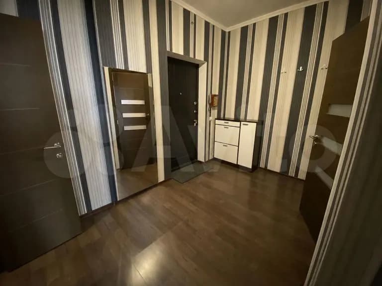 Продается 1-комн. квартира, 52 м² — фото 3