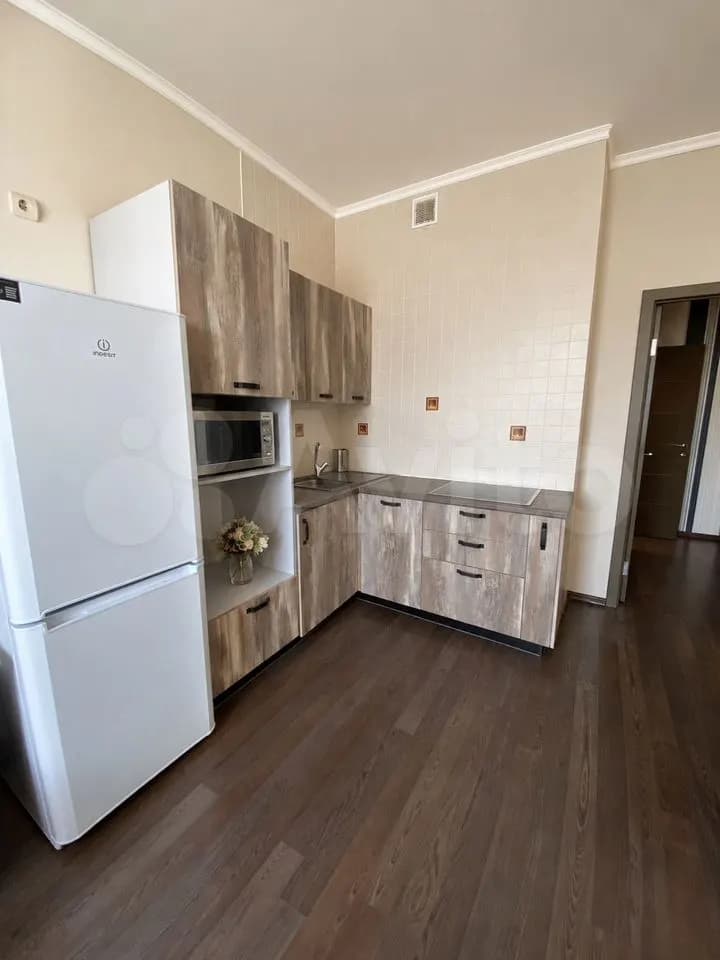 Продается 1-комн. квартира, 52 м² — фото 4