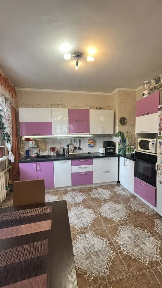 Продается 3-комн. квартира, 97 м²