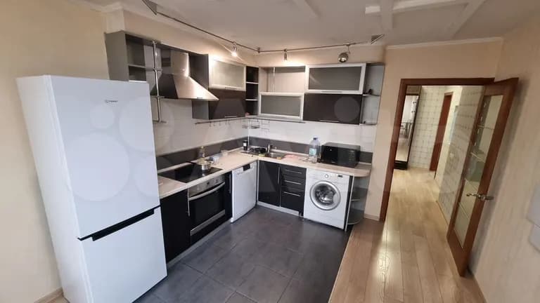 Продается 2-комн. квартира, 65 м²