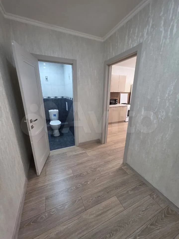 Продается 2-комн. квартира, 61 м² — фото 2