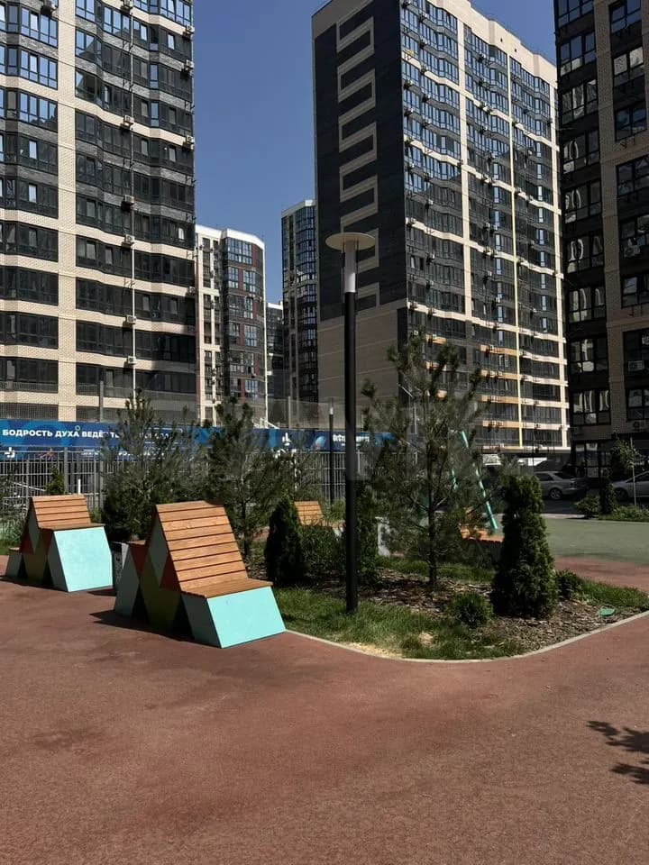 Продается 2-комн. квартира, 62.7 м²