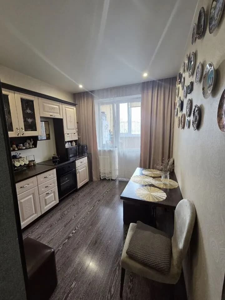 Продается 2-комн. квартира, 54 м²