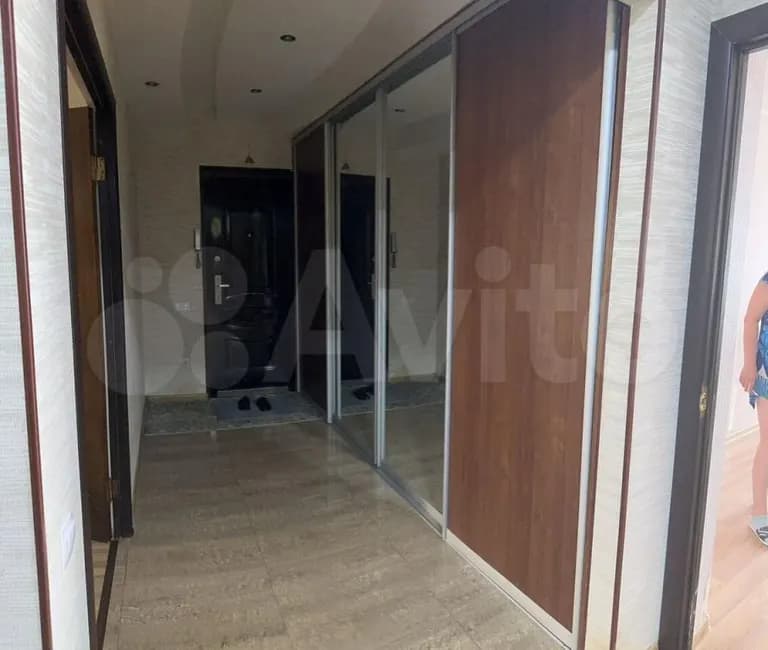 Продается 4-комн. квартира, 97.1 м²