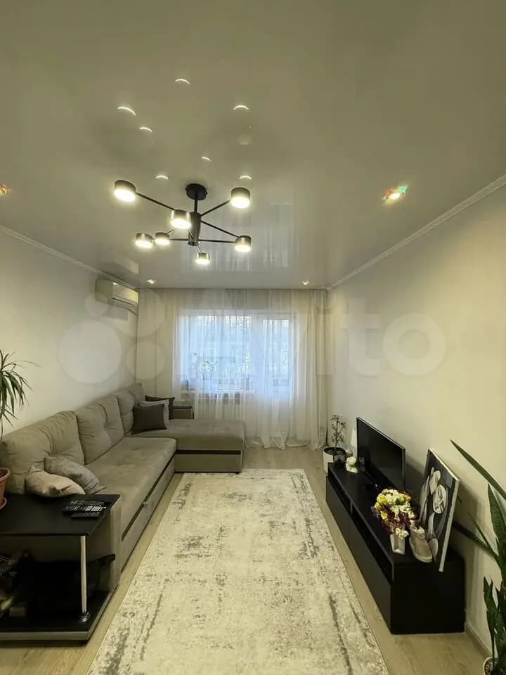 Продается 2-комн. квартира, 42.8 м²