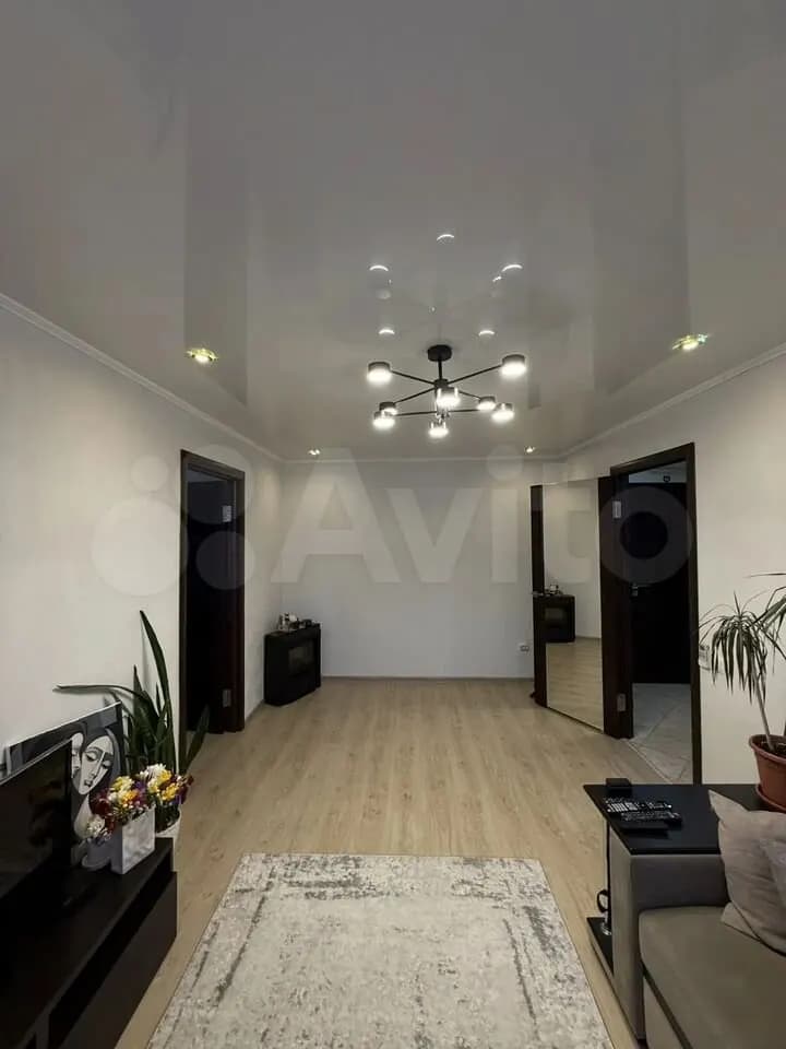 Продается 2-комн. квартира, 42.8 м² — фото 2
