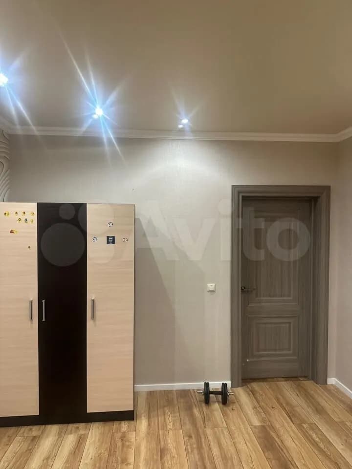 Продается 2-комн. квартира, 70 м² — фото 2
