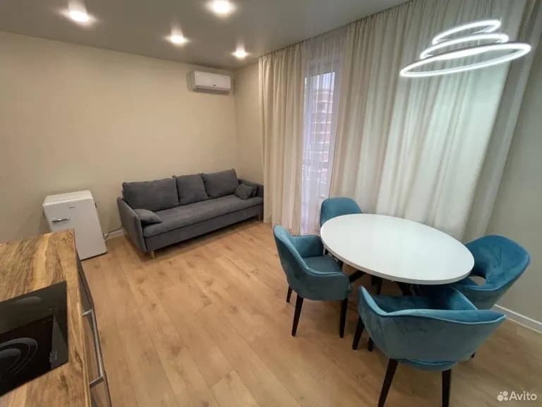 Продается 1-комн. квартира, 41 м² — фото 4