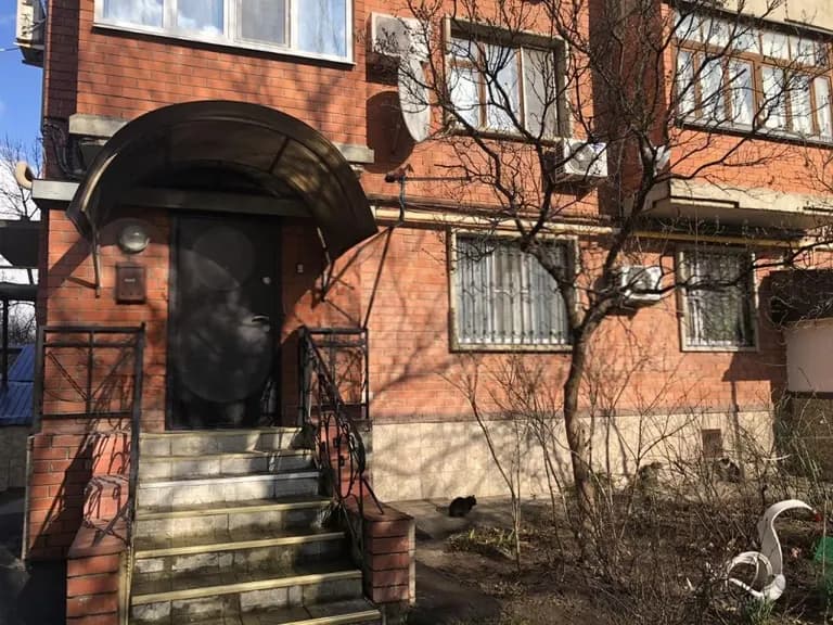 Продается 4-комн. квартира, 118 м² — фото 2