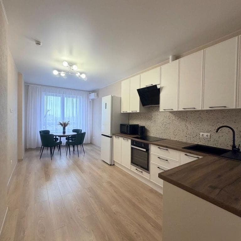 Продается 3-комн. квартира, 87 м²