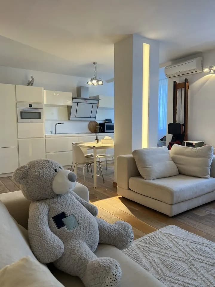 Продается 3-комн. квартира, 98 м²