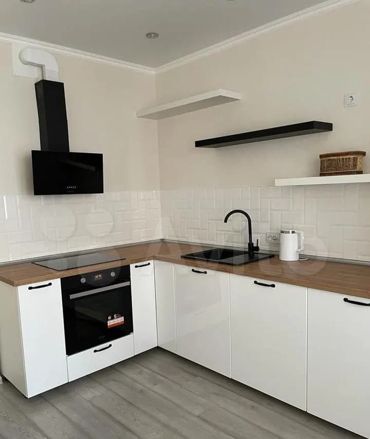 Продается 1-комн. квартира, 45 м² — фото 4