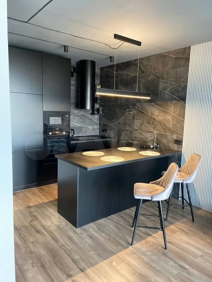 Продается 1-комн. квартира, 43 м² — фото 2