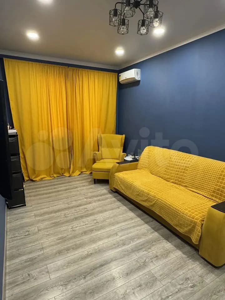 Продается 2-комн. квартира, 49.8 м² — фото 2