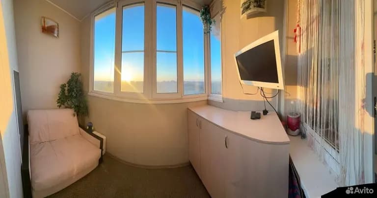 Продается 2-комн. квартира, 64.7 м²