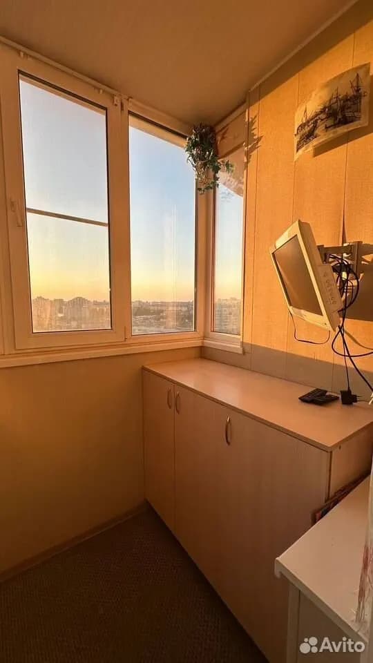Продается 2-комн. квартира, 64.7 м² — фото 2