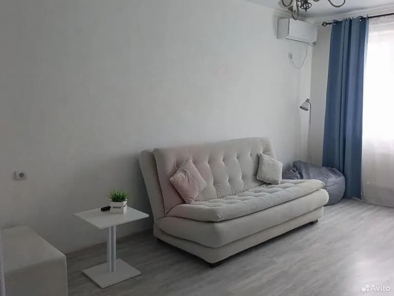Продается 1-комн. квартира, 37 м² — фото 2
