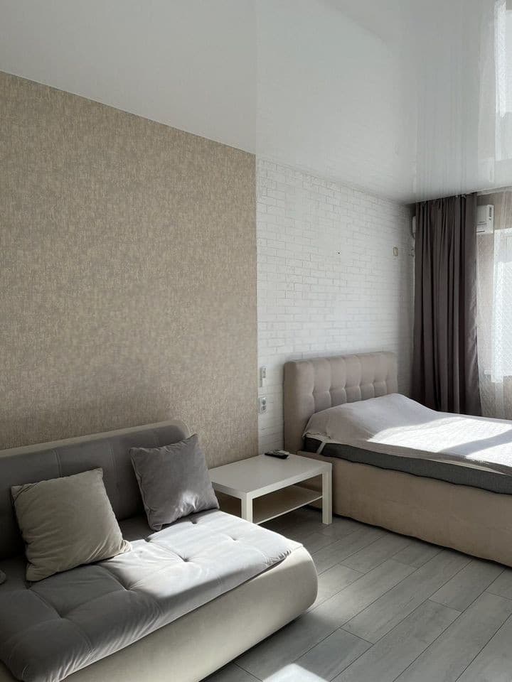Продается 1-комн. квартира, 48 м² — фото 2