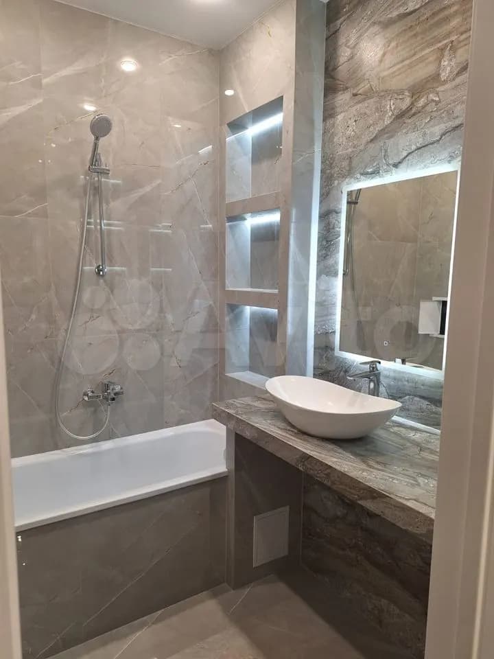 Продается 2-комн. квартира, 62 м²