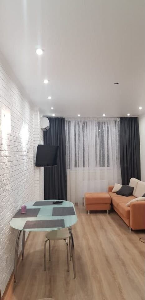 Продается 2-комн. квартира, 65 м²