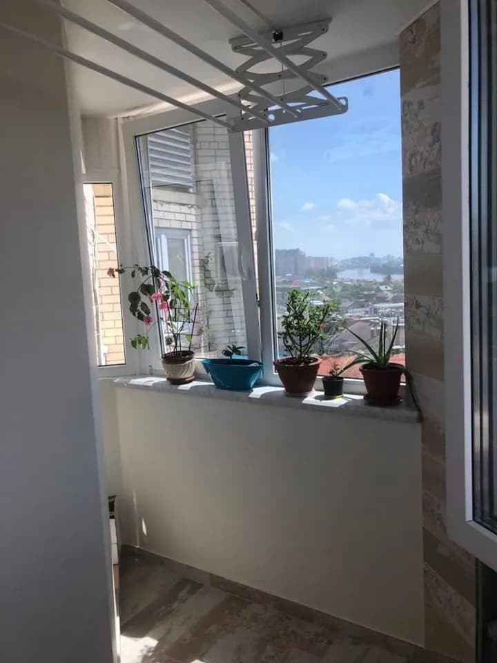 Продается 2-комн. квартира, 64 м²