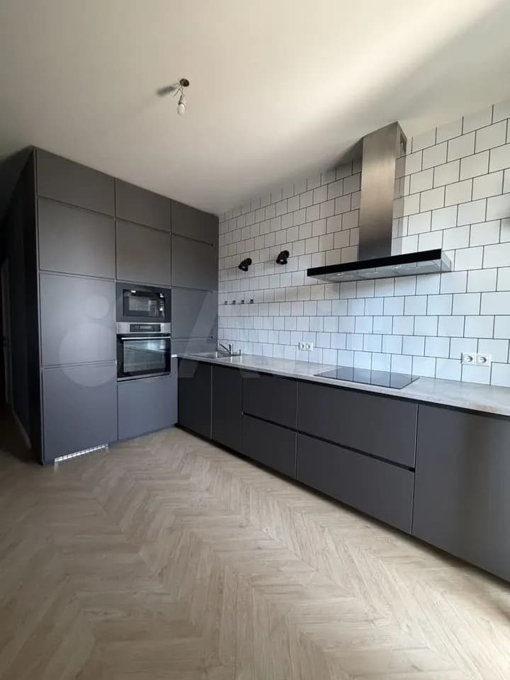 Продается 1-комн. квартира, 45.3 м²