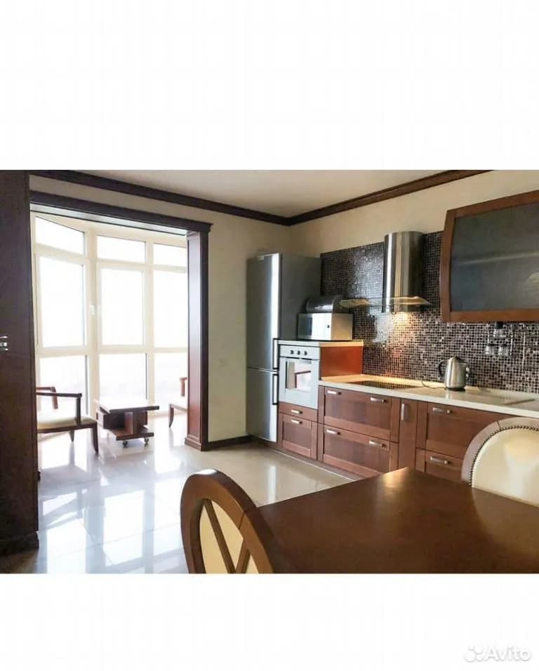Продается 1-комн. квартира, 82 м²