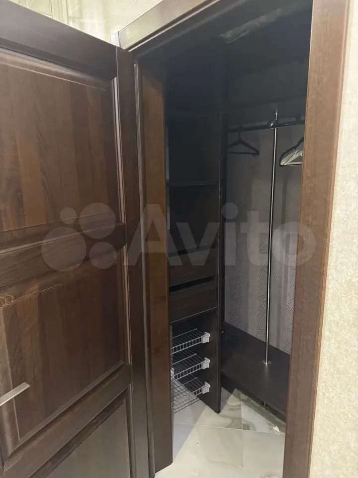 Продается 3-комн. квартира, 101.7 м² — фото 2
