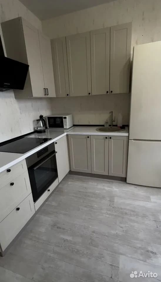 Продается 1-комн. квартира, 41.8 м²