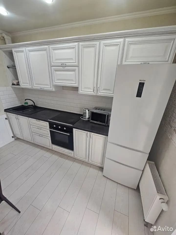 Продается 1-комн. квартира, 42 м² — фото 2