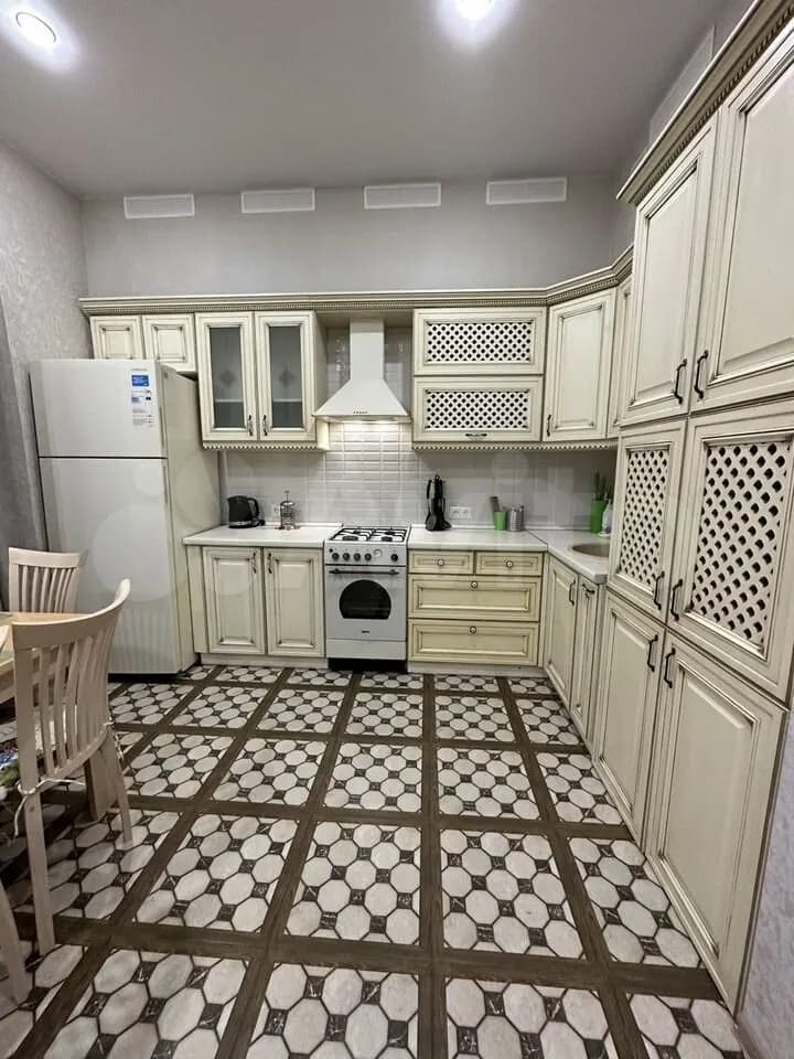 Продается 2-комн. квартира, 64 м² — фото 2