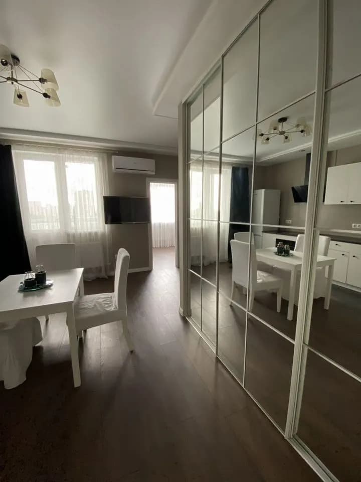 Продается 1-комн. квартира, 41 м² — фото 2