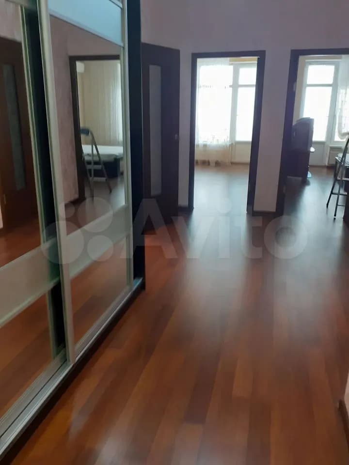 Продается 2-комн. квартира, 79 м² — фото 2