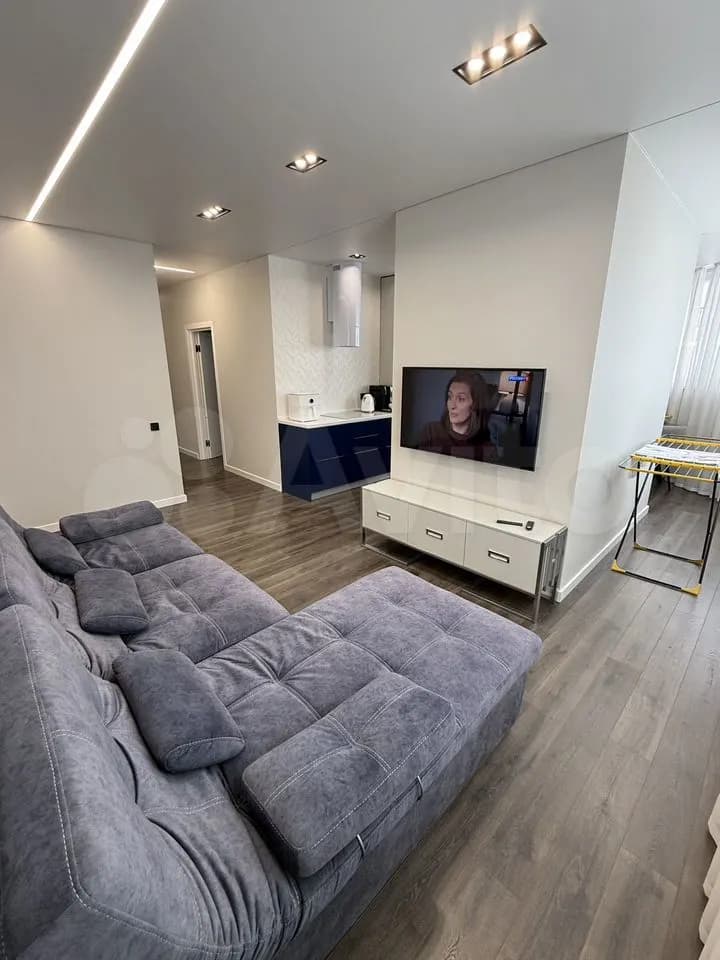 Продается 4-комн. квартира, 90.3 м²