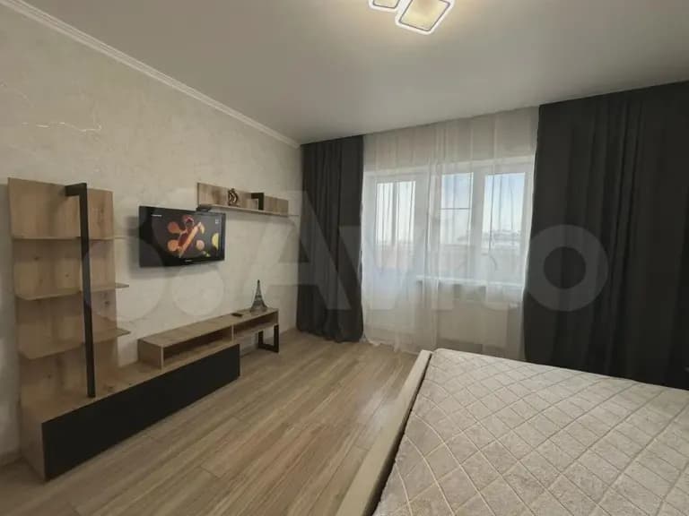 Продается 1-комн. квартира, 50 м² — фото 3