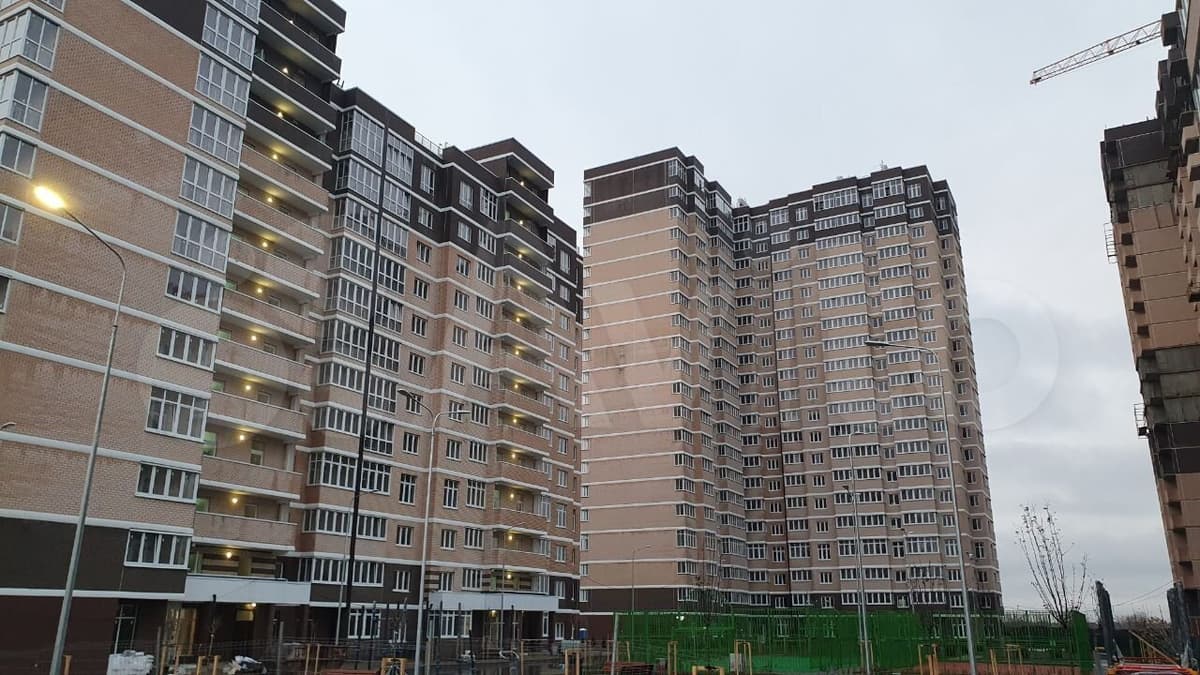 Продается 2-комн. квартира, 74.2 м²