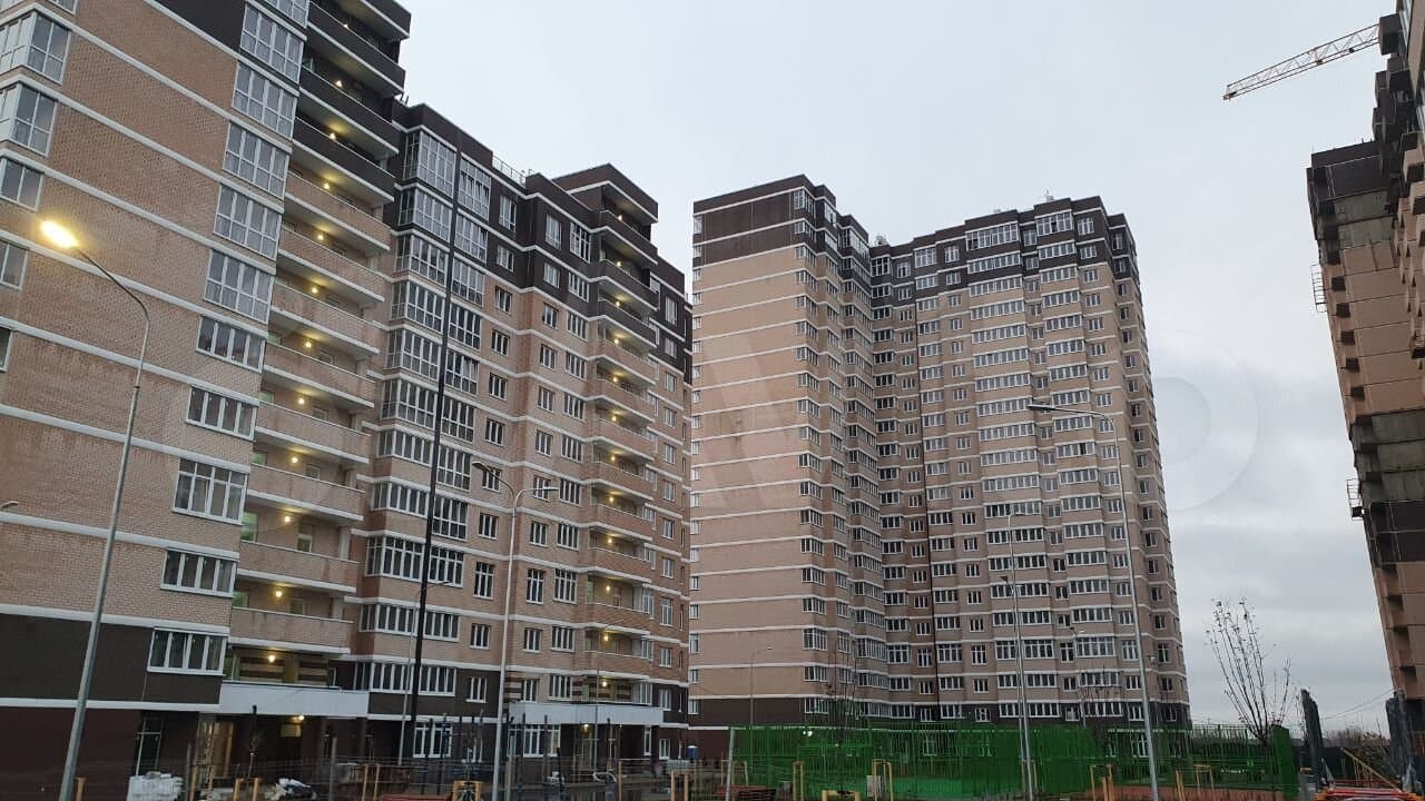 Продается 2-комн. квартира, 74.2 м²