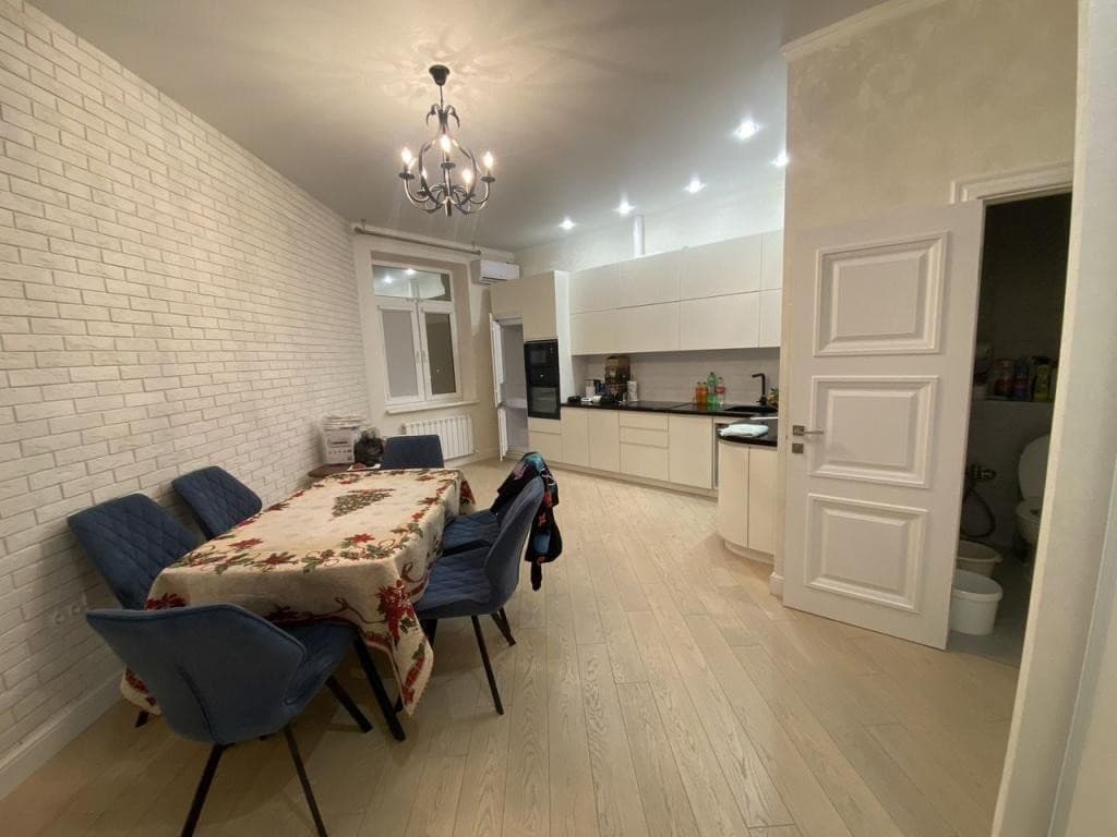 Продается 2-комн. квартира, 77 м² — фото 3
