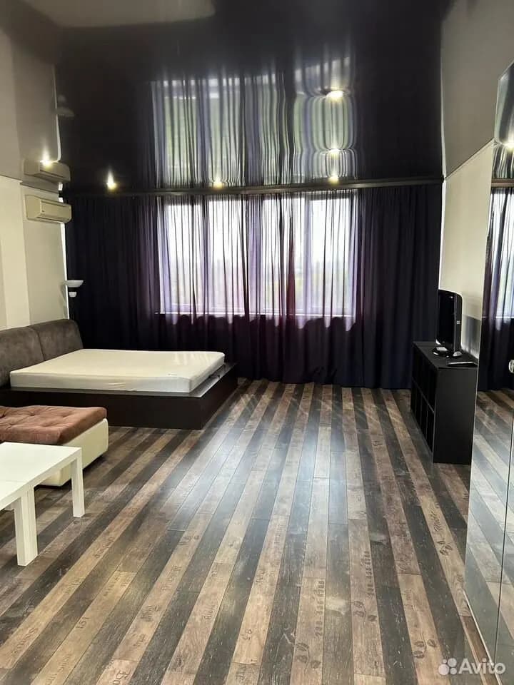 Продается 2-комн. квартира, 95.6 м²