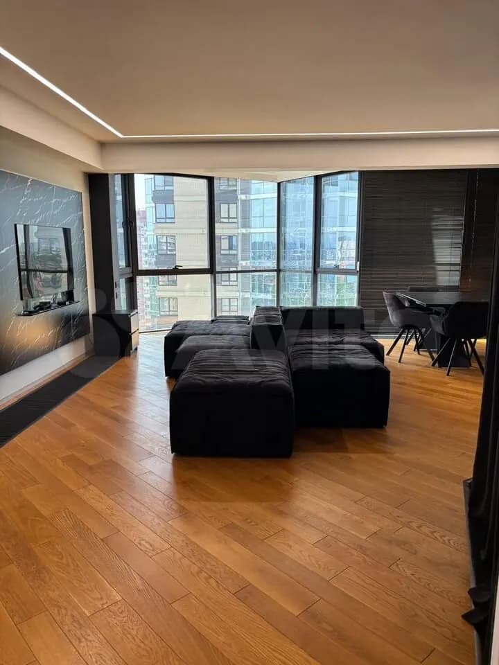 Продается 1-комн. квартира, 59.2 м² — фото 2