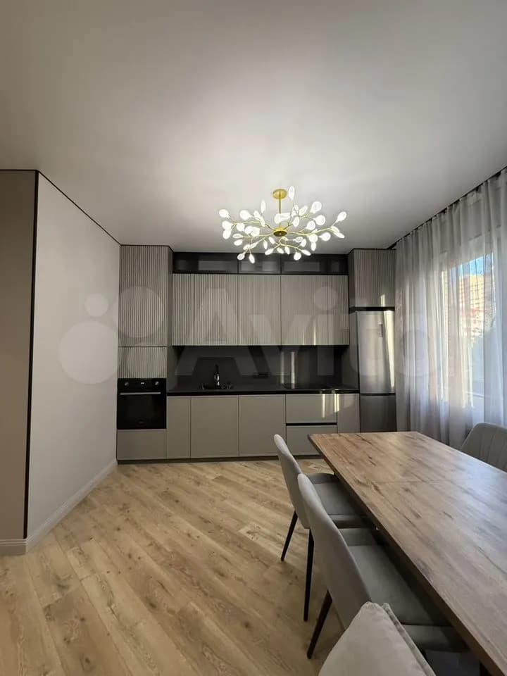 Продается 1-комн. квартира, 55 м² — фото 2