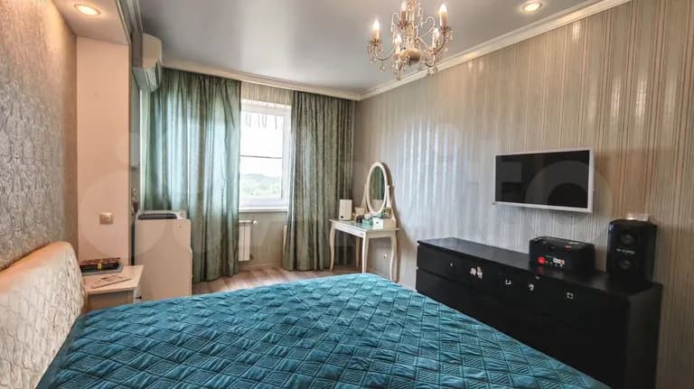 Продается 2-комн. квартира, 60.4 м²