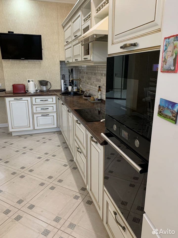 Продается 2-комн. квартира, 67 м² — фото 2