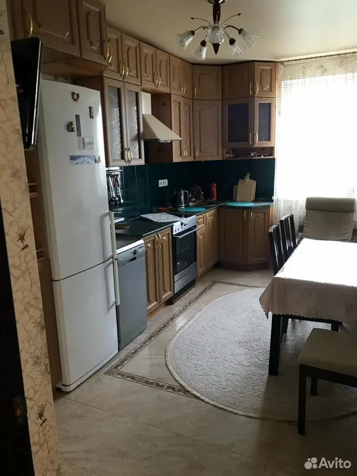 Продается 3-комн. квартира, 74 м²