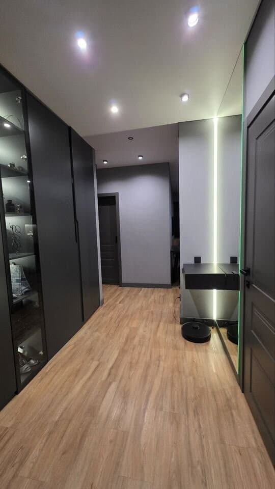 Продается 2-комн. квартира, 57.5 м²