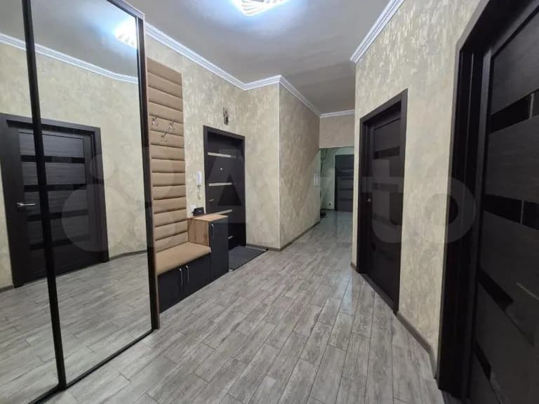 Продается 4-комн. квартира, 115 м²