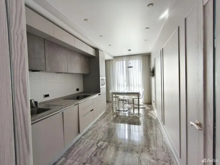 Продается 2-комн. квартира, 64.8 м²