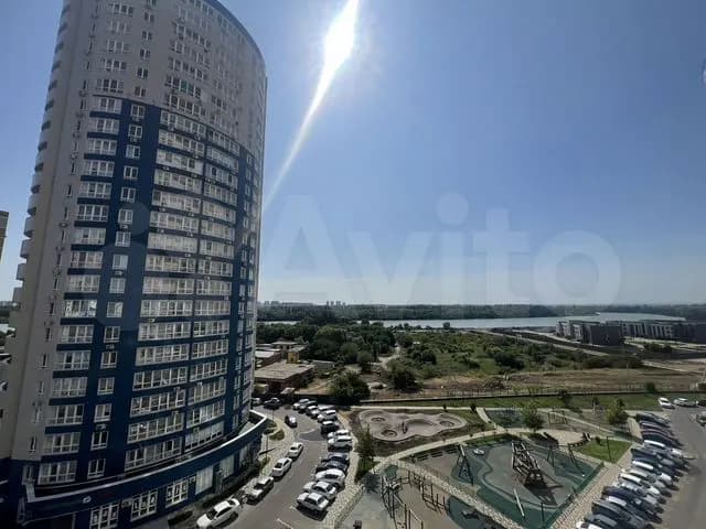Продается 2-комн. квартира, 65.9 м² — фото 2