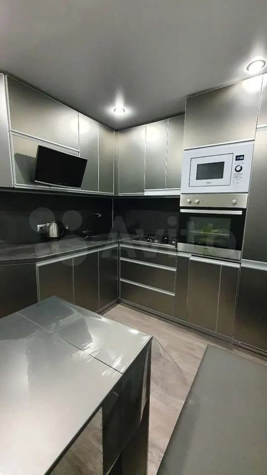 Продается 4-комн. квартира, 100 м²